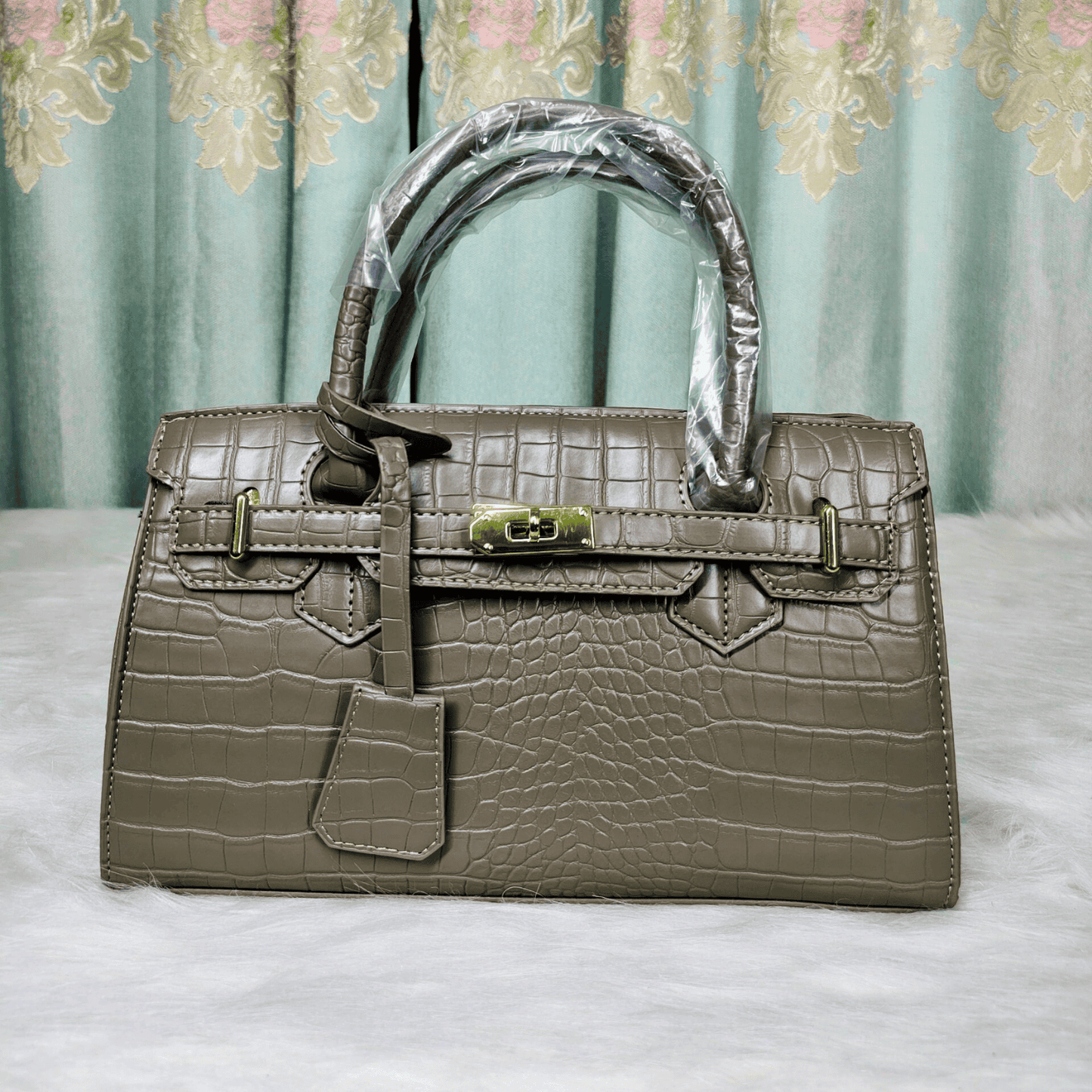 Elegant Croc Texture Top Handle Handbag