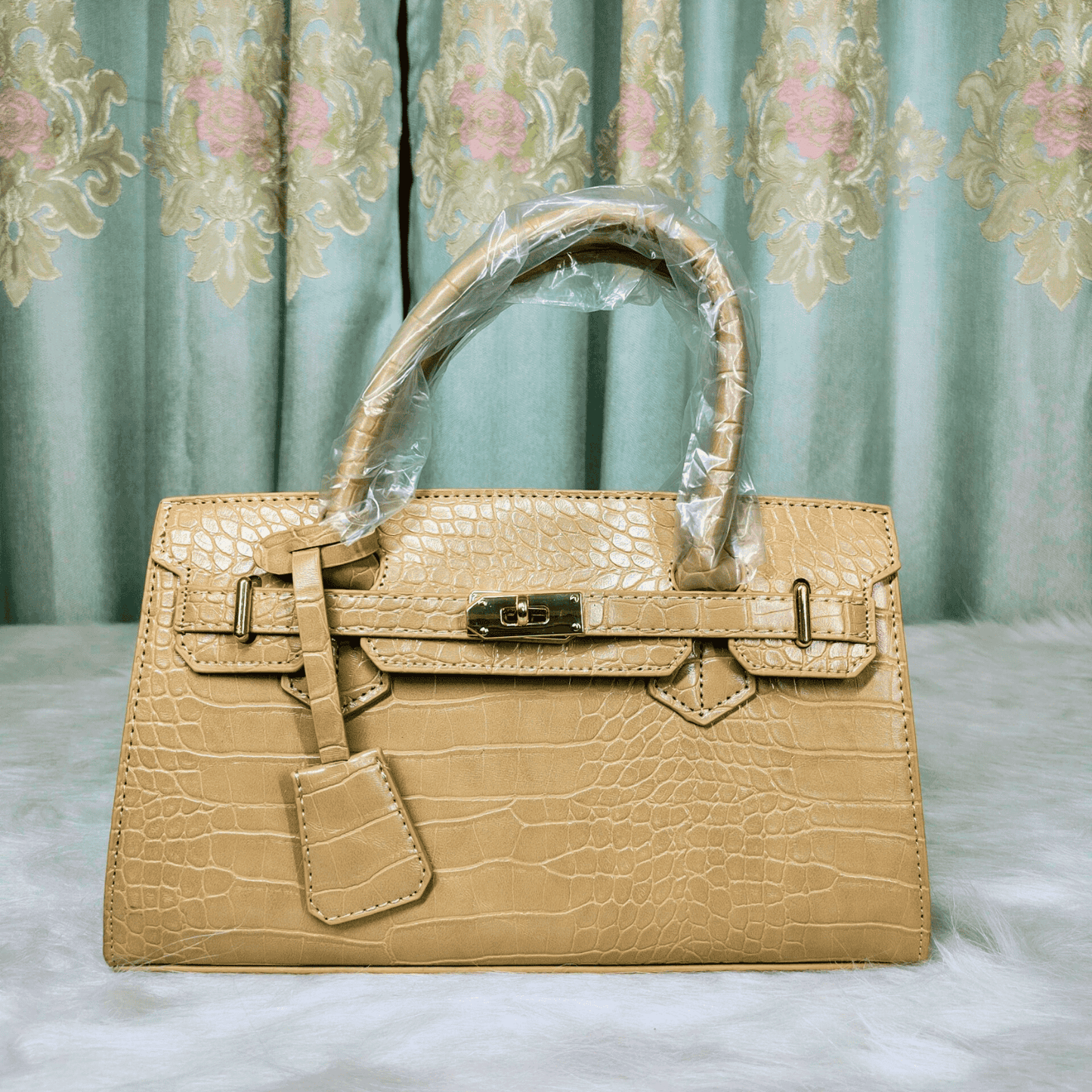 Elegant Croc Texture Top Handle Handbag